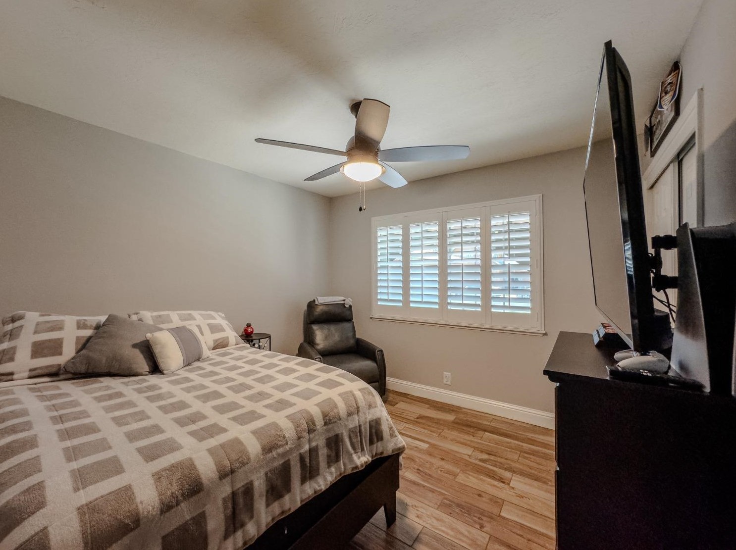 113 Hacienda Ln, Woodland CA  95695-5461 exterior