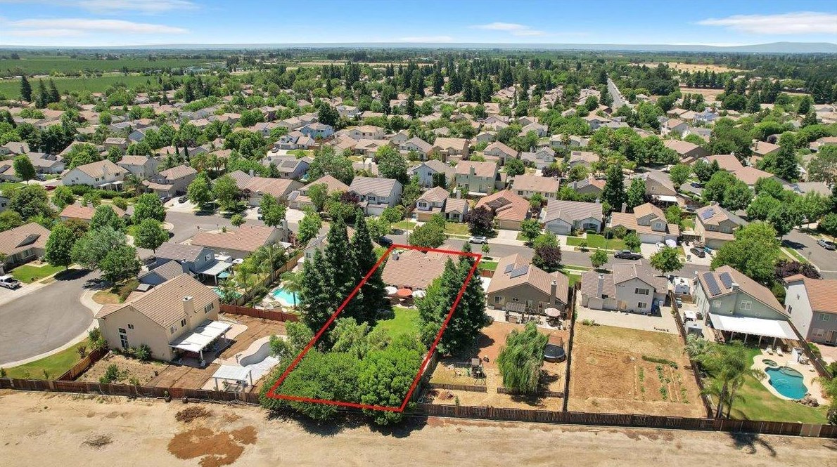 2347 Oregon Way, Yuba City CA  95991-8464 exterior
