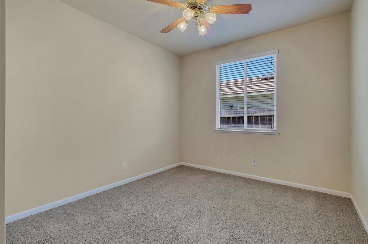 2347 Oregon Way, Yuba City CA  95991-8464 exterior