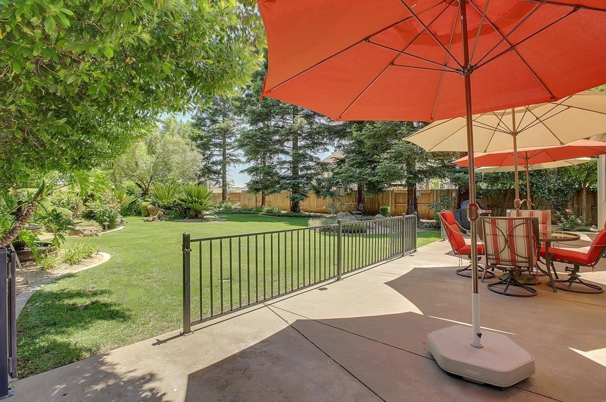2347 Oregon Way, Yuba City CA  95991-8464 exterior