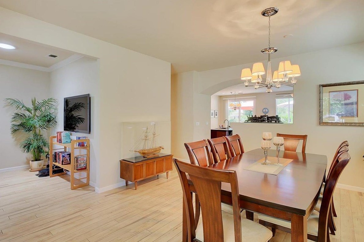 2347 Oregon Way, Yuba City CA  95991-8464 exterior