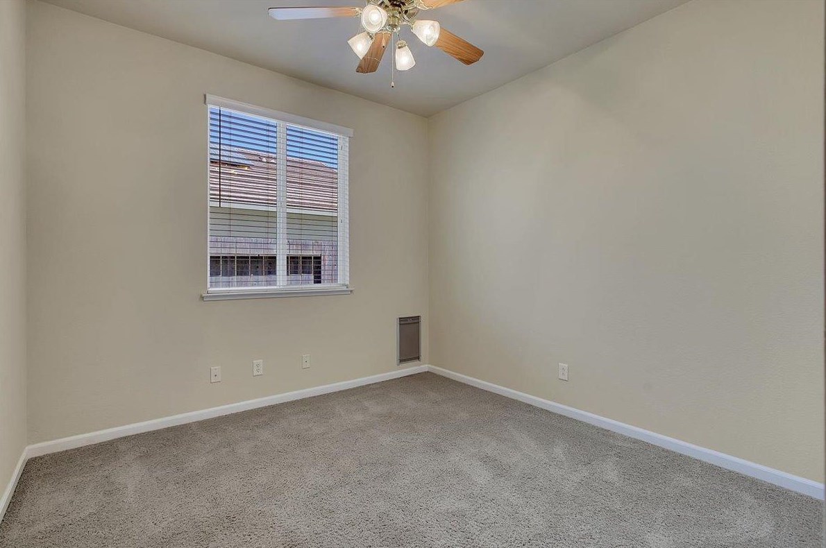 2347 Oregon Way, Yuba City CA  95991-8464 exterior