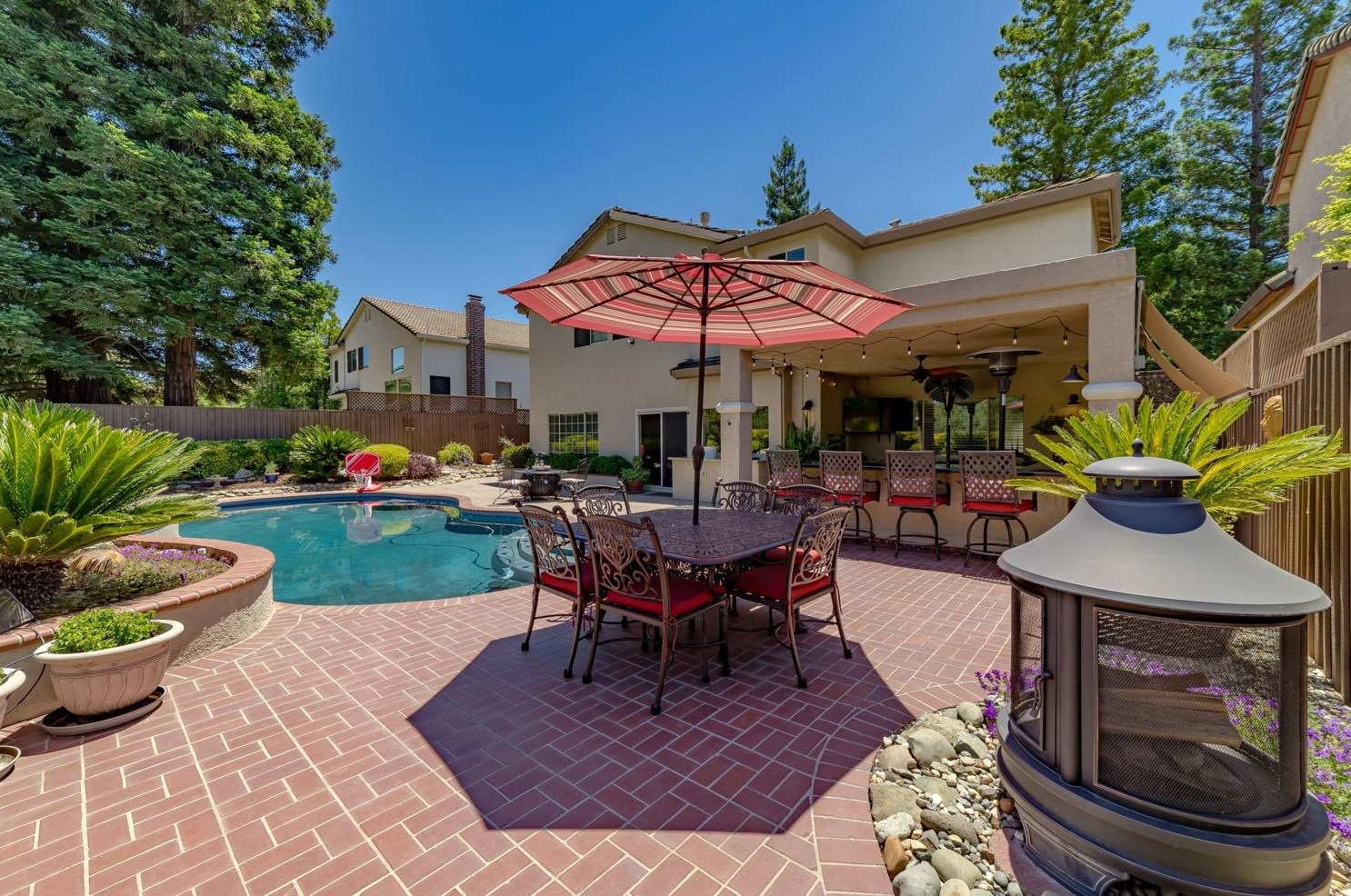195 Westbury Cir, Folsom, CA 95630-6859