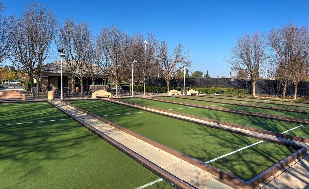 6224 Buckskin Ln, Roseville CA  95747-8073 exterior