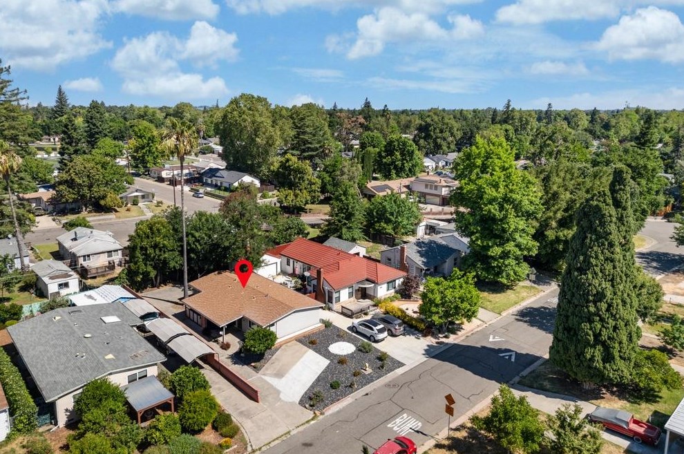 1920 Vermont Ave, West Sacramento CA  95691-4147 exterior