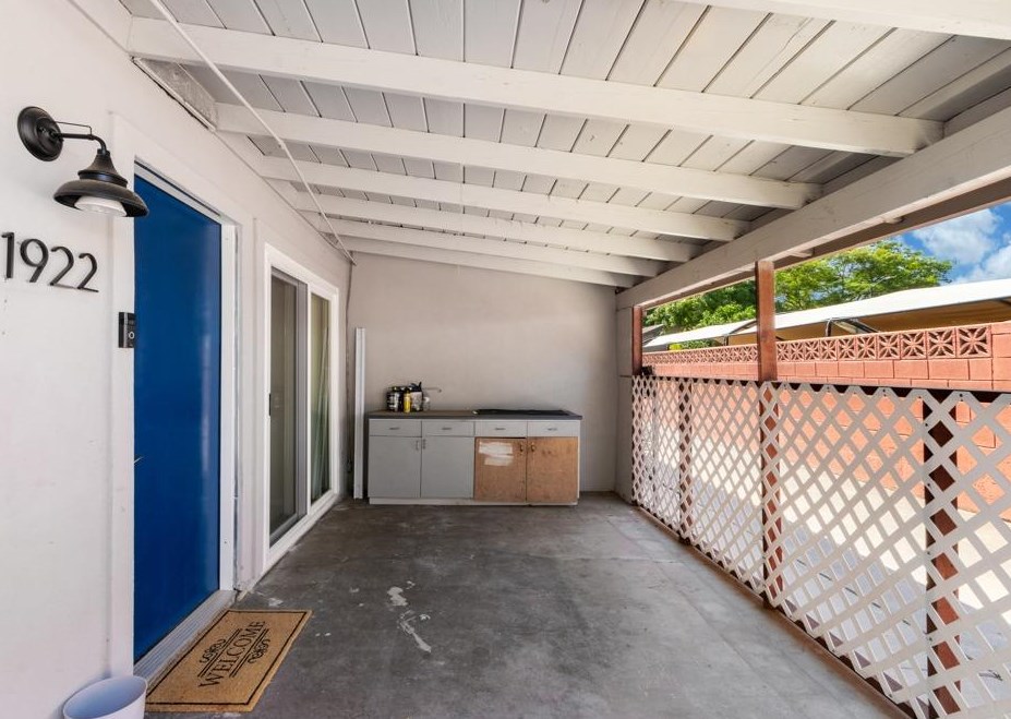1920 Vermont Ave, West Sacramento CA  95691-4147 exterior