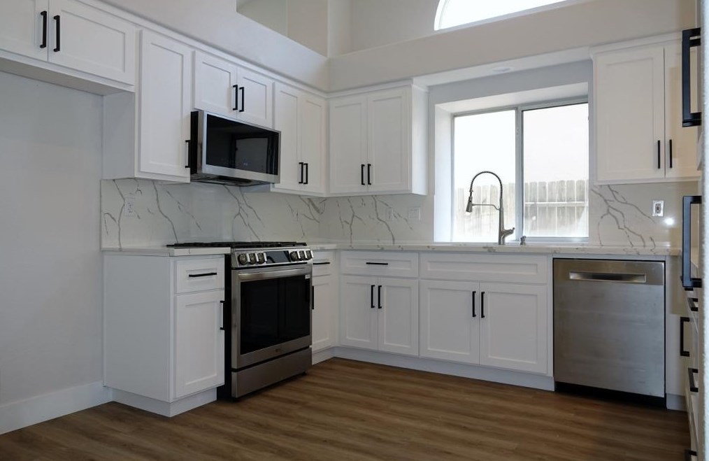 3352 Chapelle Dr, Roseville CA  95661-3950 exterior