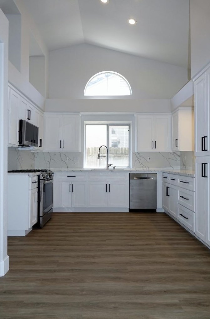 3352 Chapelle Dr, Roseville CA  95661-3950 exterior