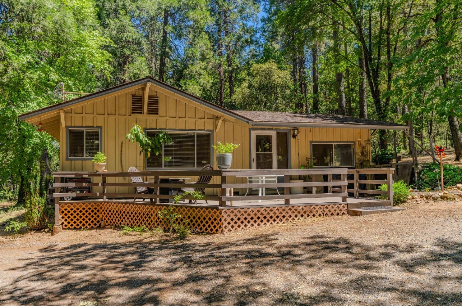 14610 Bobbie Ln, Pioneer, CA 95666-9747