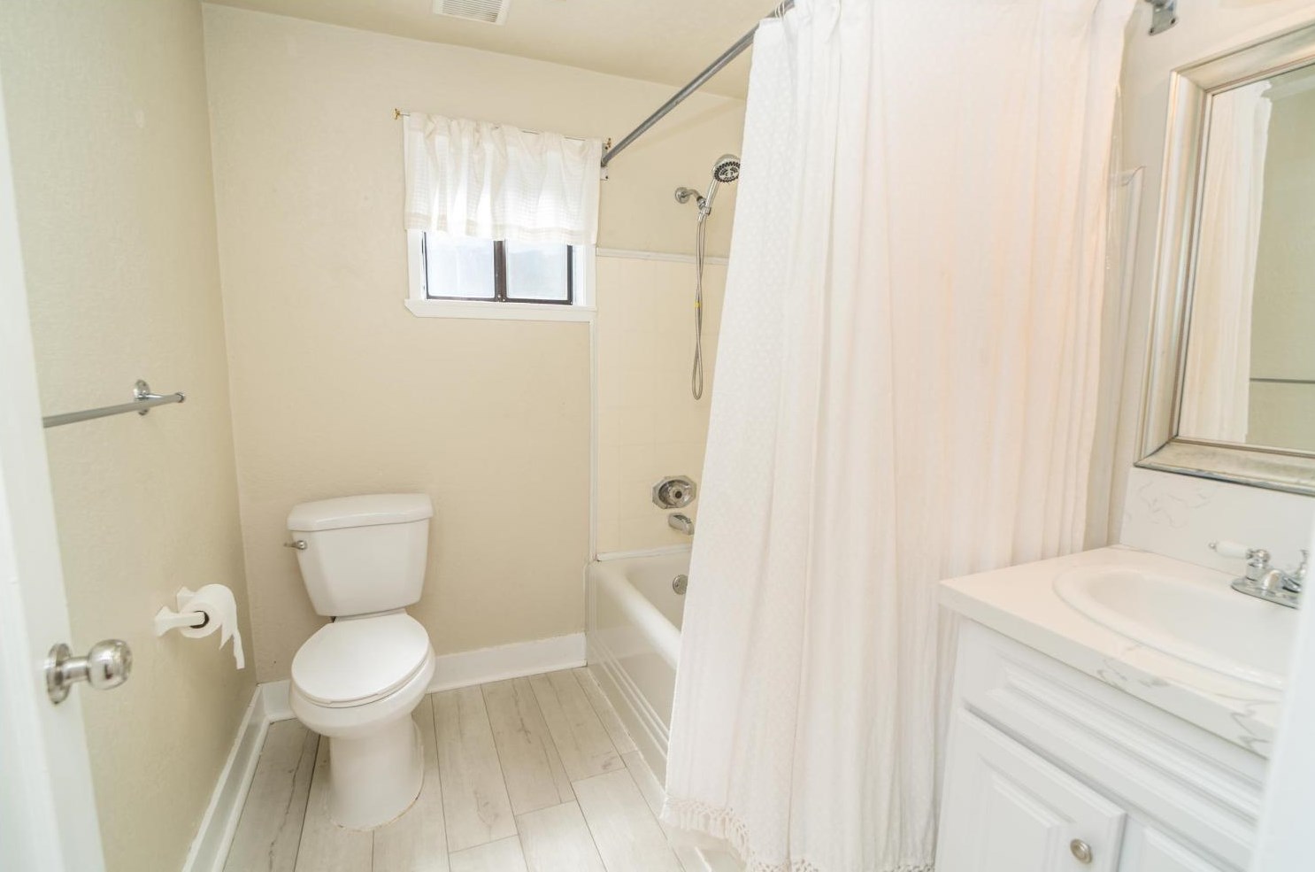 648 Franklin Ave, Yuba City CA  95991-5508 exterior