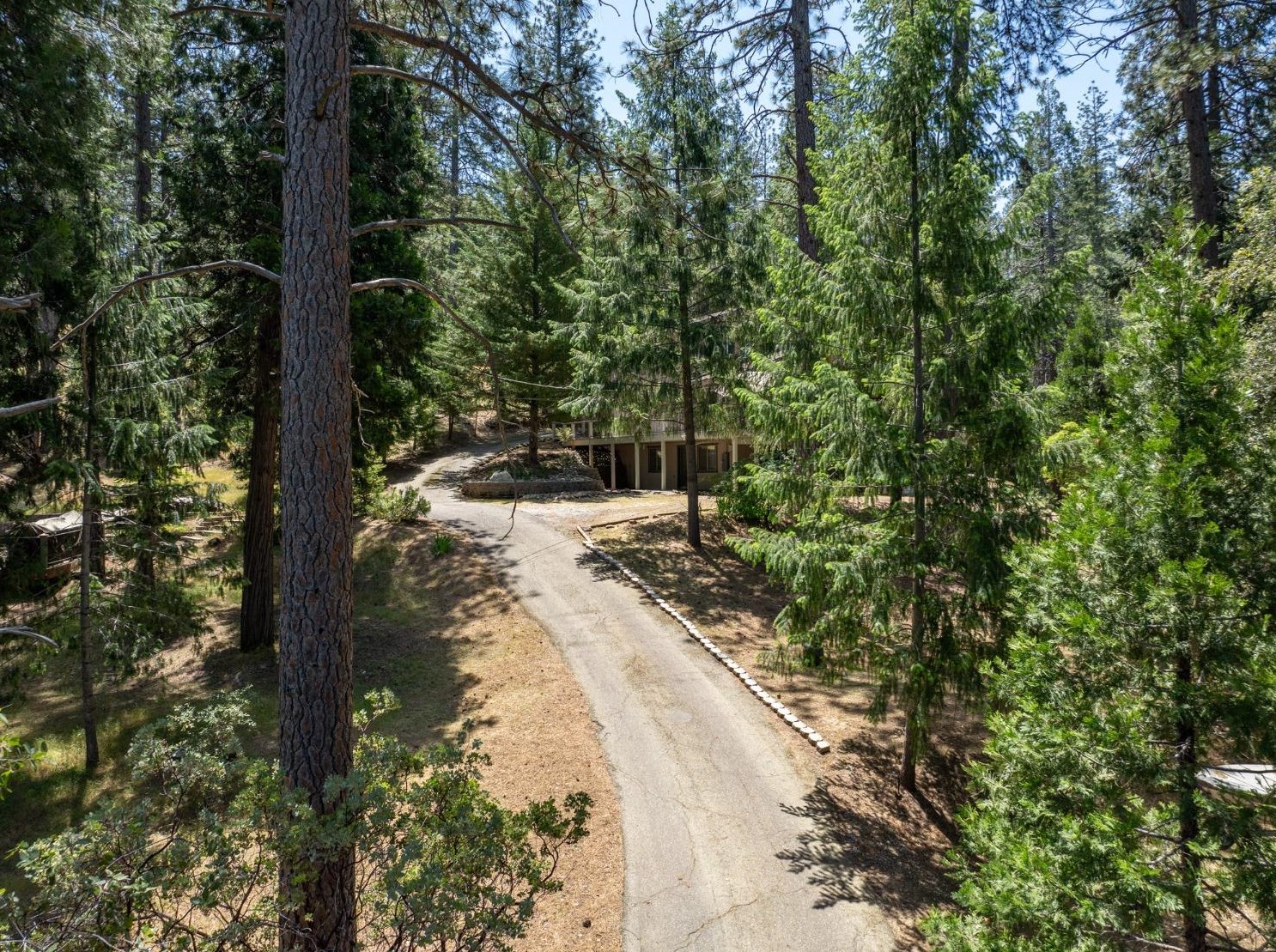 19723 Butler Way, Groveland, CA 95321