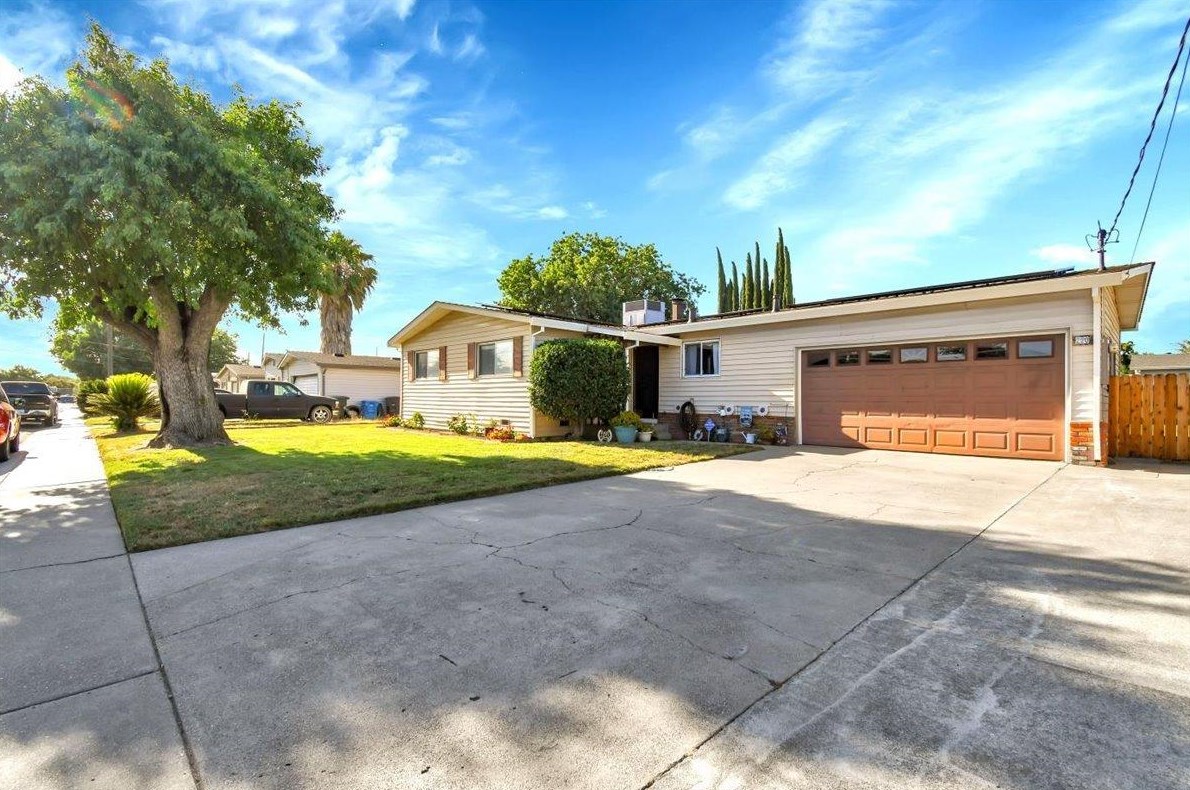 220 Louis Ln, Colusa, CA 95932-3104