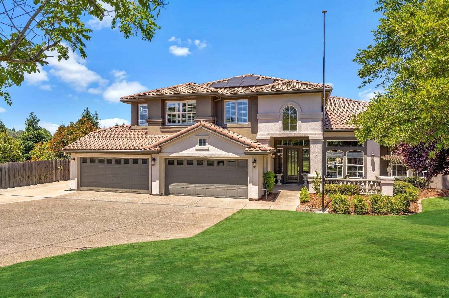 3850 Calais Way, Folsom, CA 95762-5650