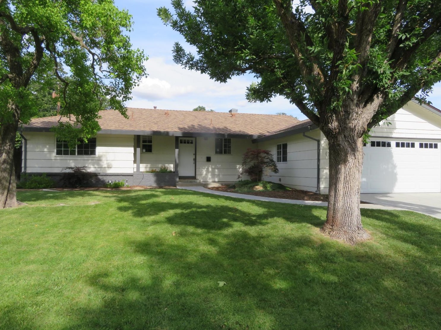 2306 Homewood Way, Carmichael, CA 95608-5148