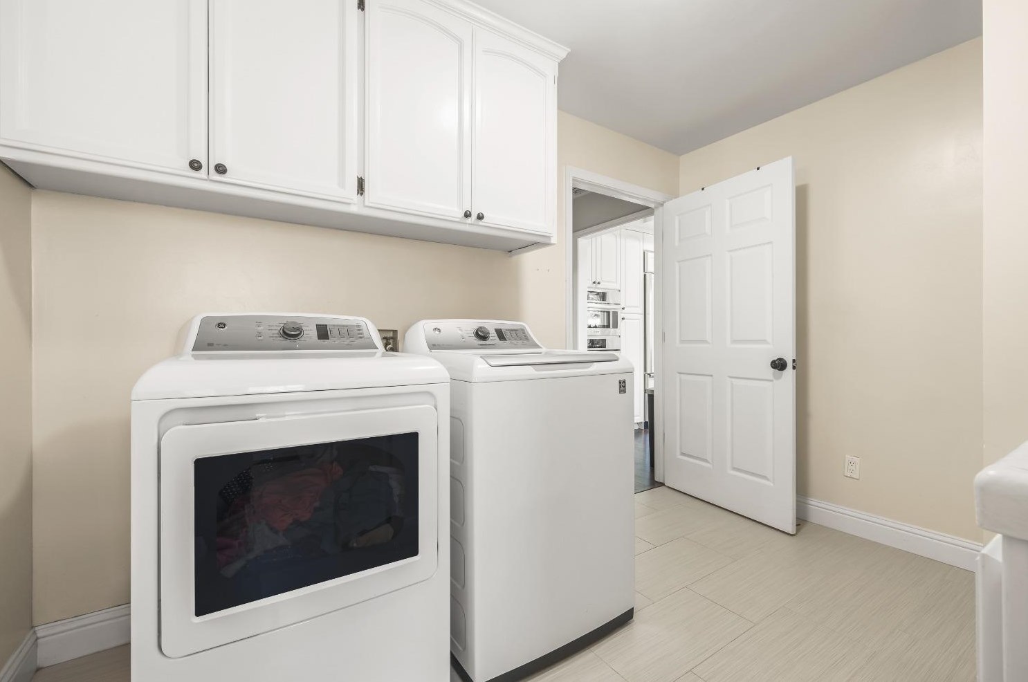 2923 Alder Point Dr, Roseville CA 95661-5181 exterior