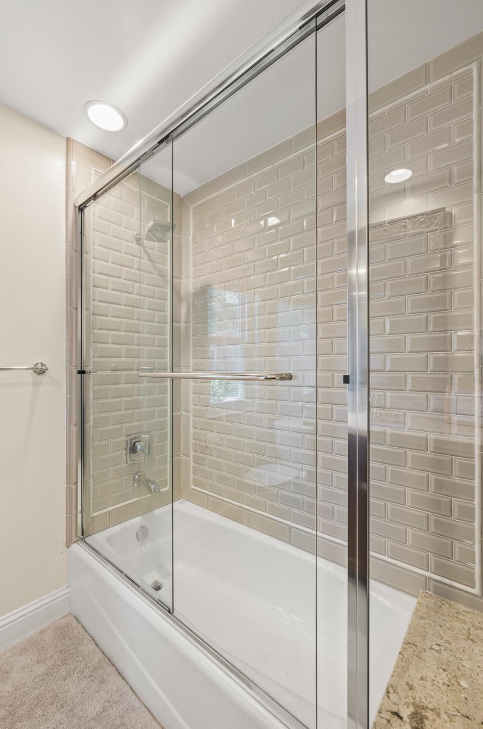 2923 Alder Point Dr, Roseville CA 95661-5181 exterior