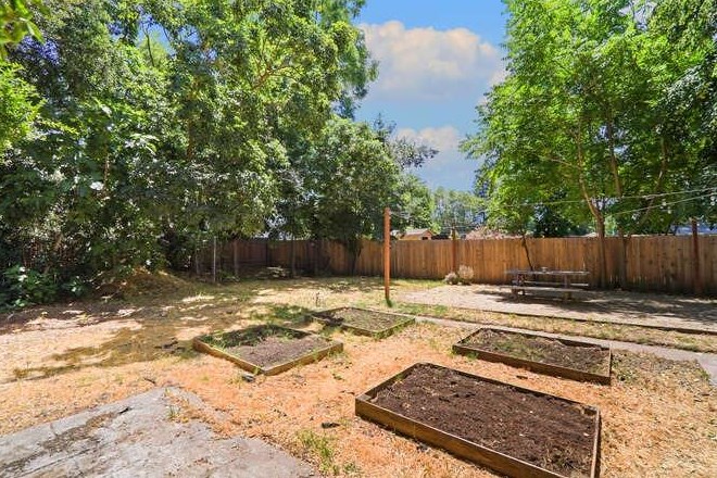 4501 48th St, Sacramento CA  95820-4507 exterior