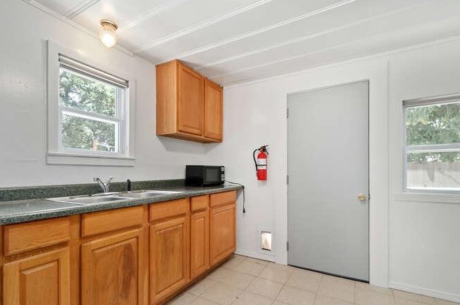 4501 48th St, Sacramento CA  95820-4507 exterior