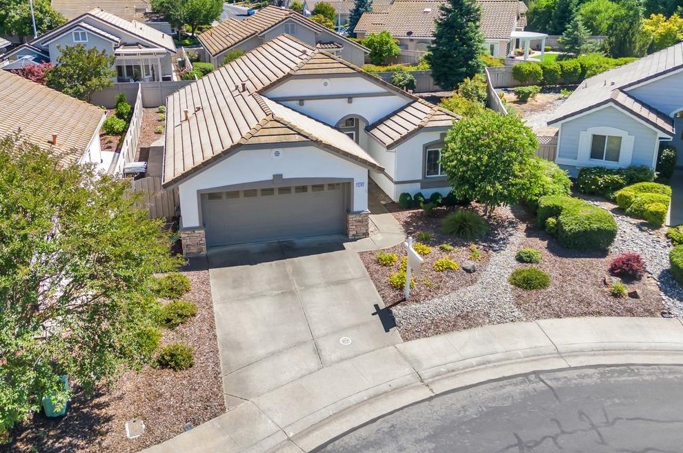 5265 Angelrock Loop, Roseville CA  95747-8251 exterior