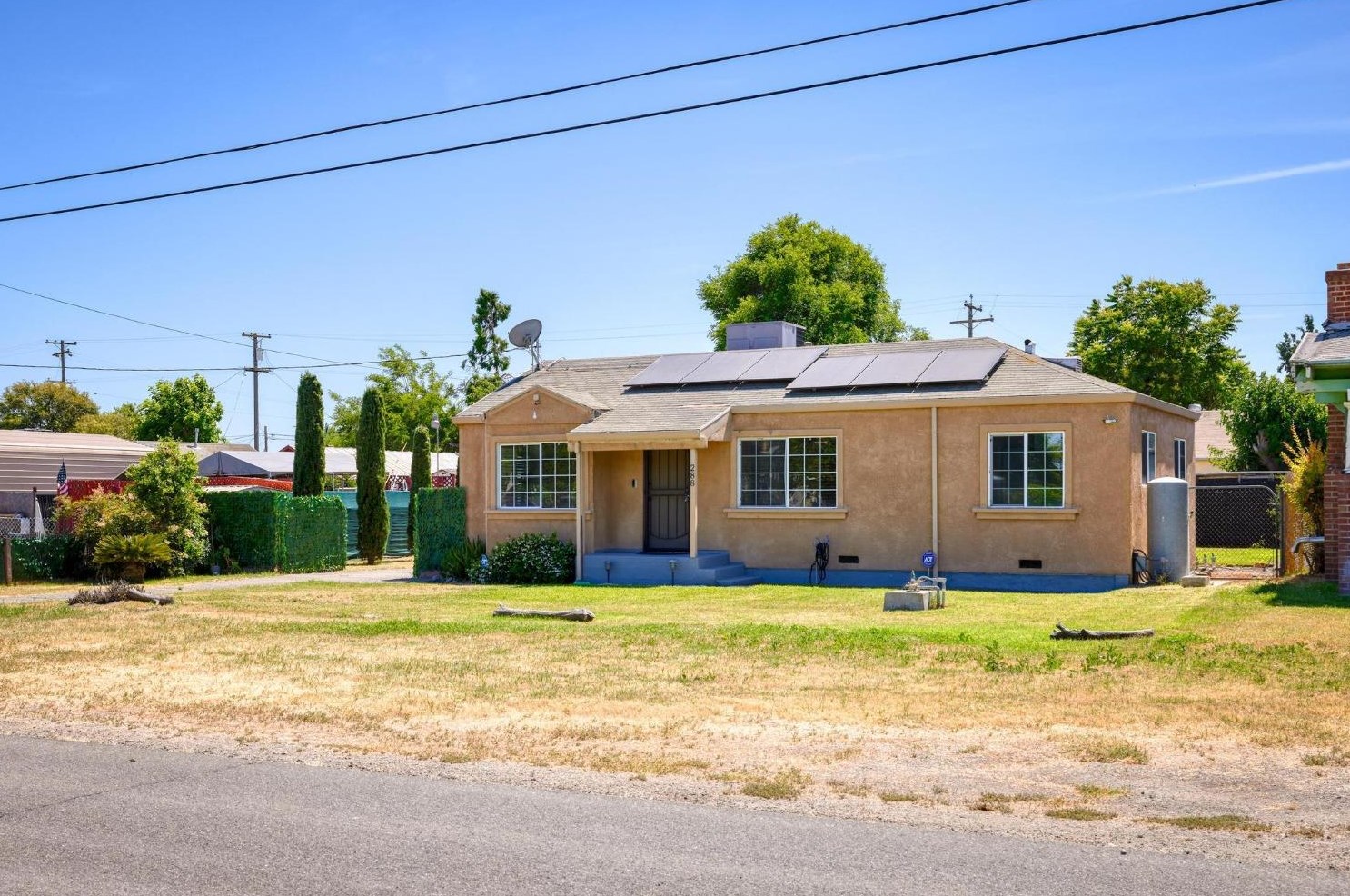 288 E 6th St, French Camp, CA 95231