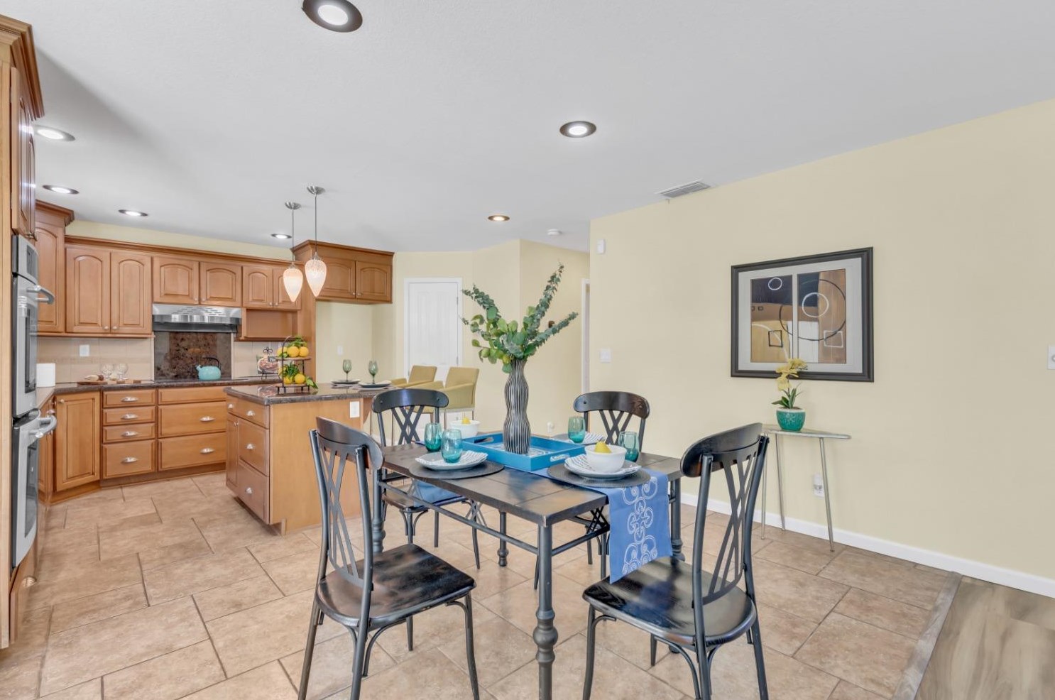 8425 Zachis Way, Sacramento CA  95843-5891 exterior