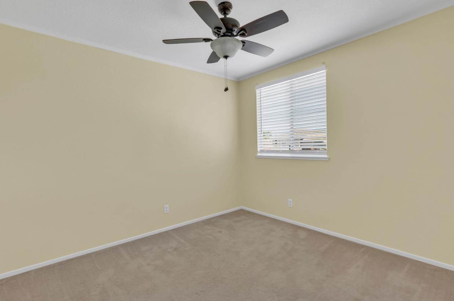 8425 Zachis Way, Sacramento CA  95843-5891 exterior