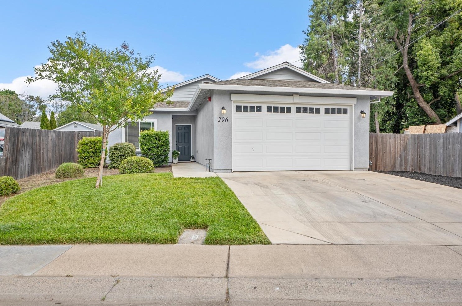 296 Woodbridge Ave, Yuba City, CA 95991-5936