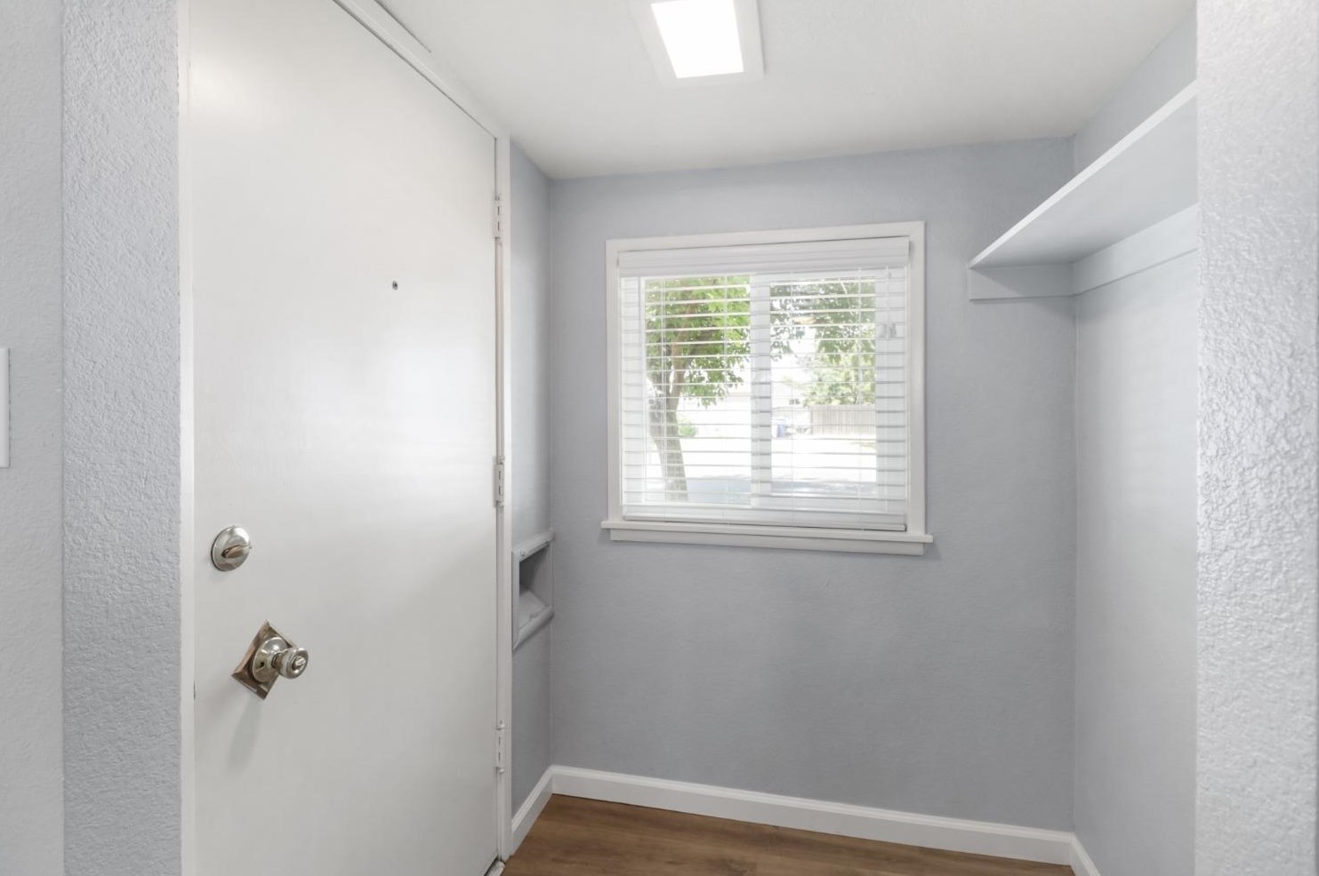 4939 48th St, Sacramento CA  95820-5305 exterior