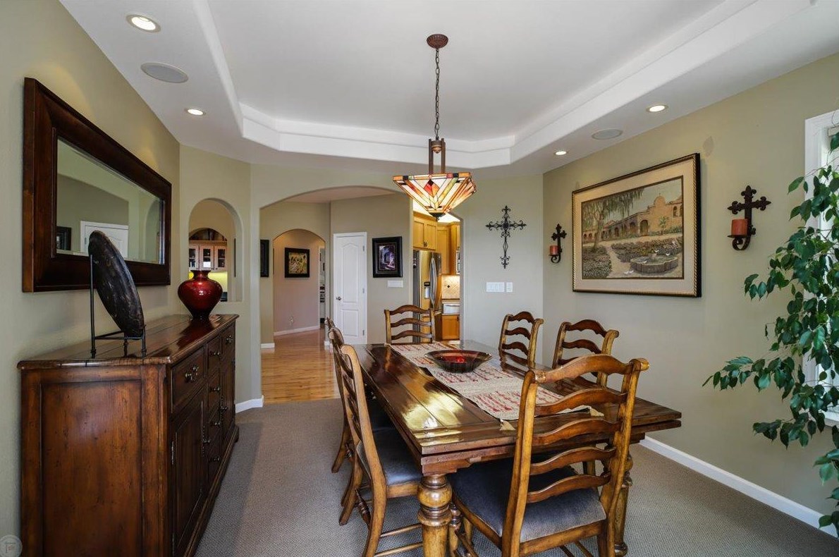 18444 Mika Ln, Sonora CA  95370-8662 exterior