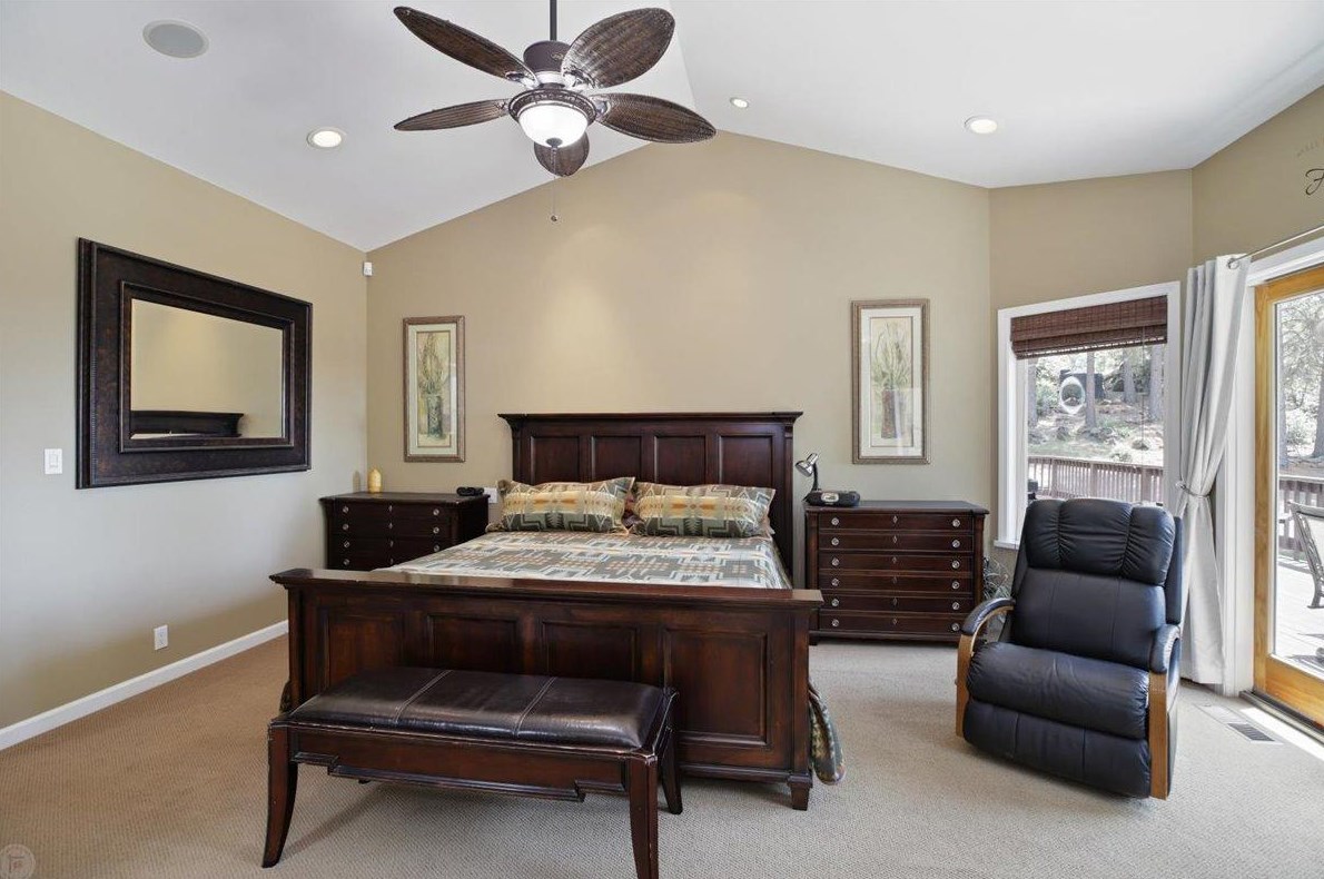 18444 Mika Ln, Sonora CA  95370-8662 exterior