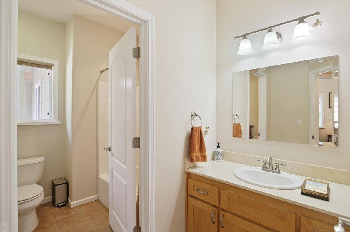 18444 Mika Ln, Sonora CA  95370-8662 exterior