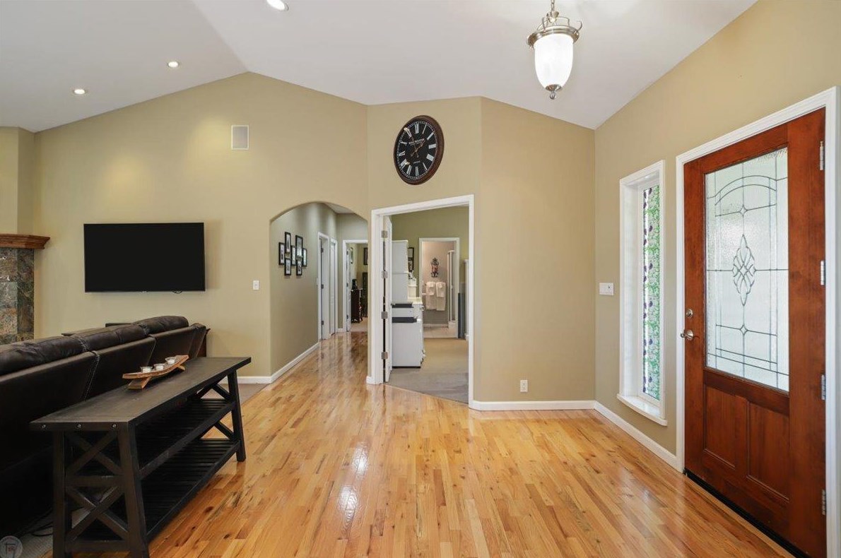 18444 Mika Ln, Sonora CA  95370-8662 exterior