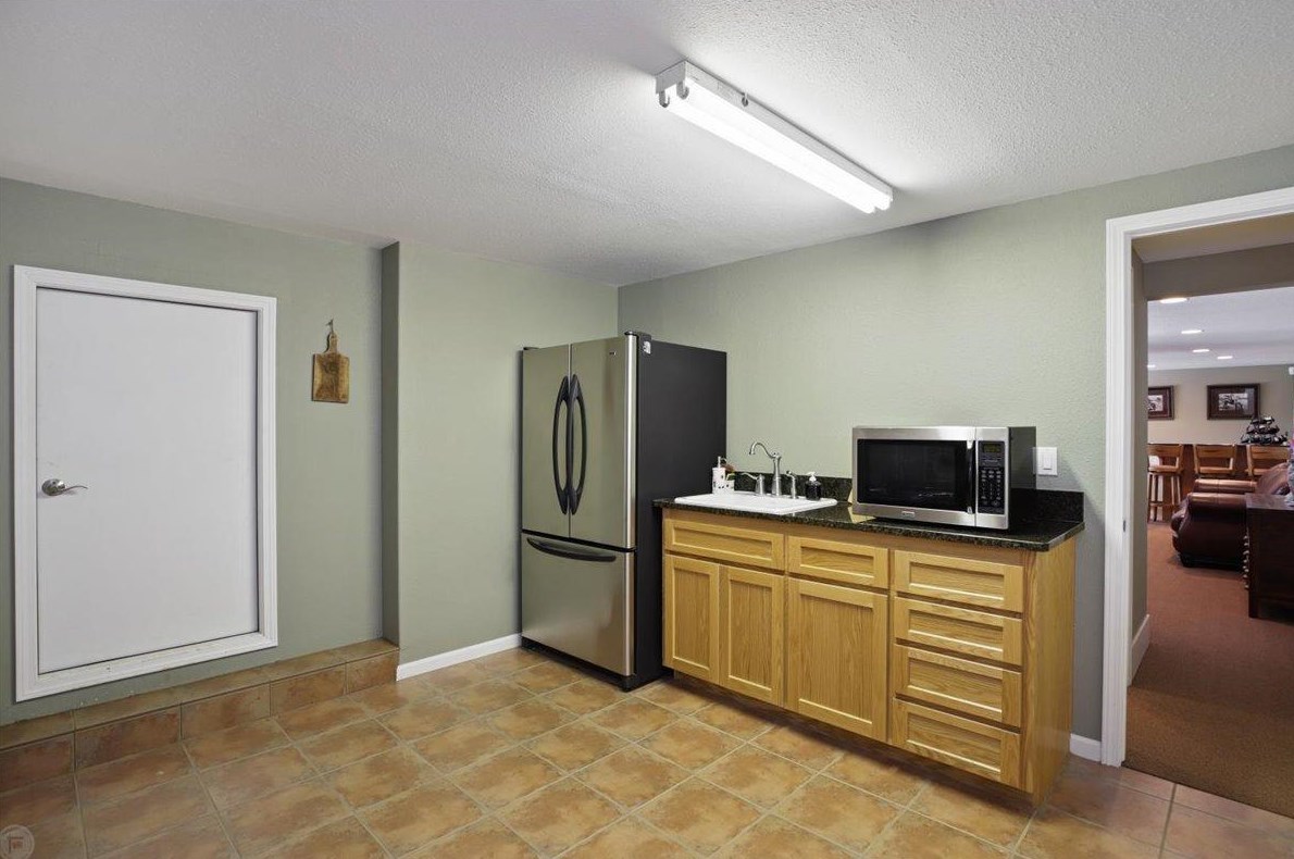 18444 Mika Ln, Sonora CA  95370-8662 exterior