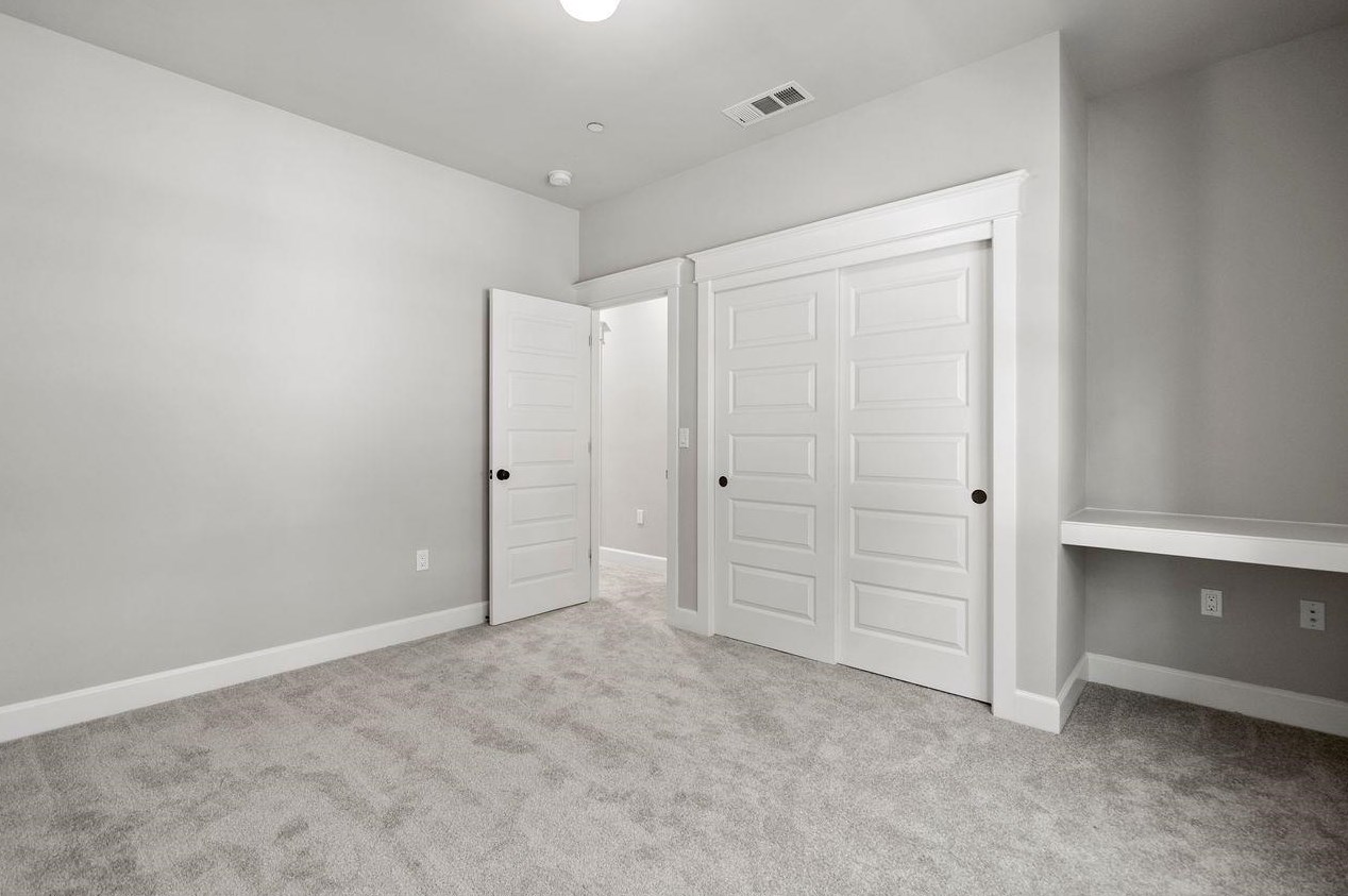 2254 34th St, Sacramento CA  95817-1210 exterior