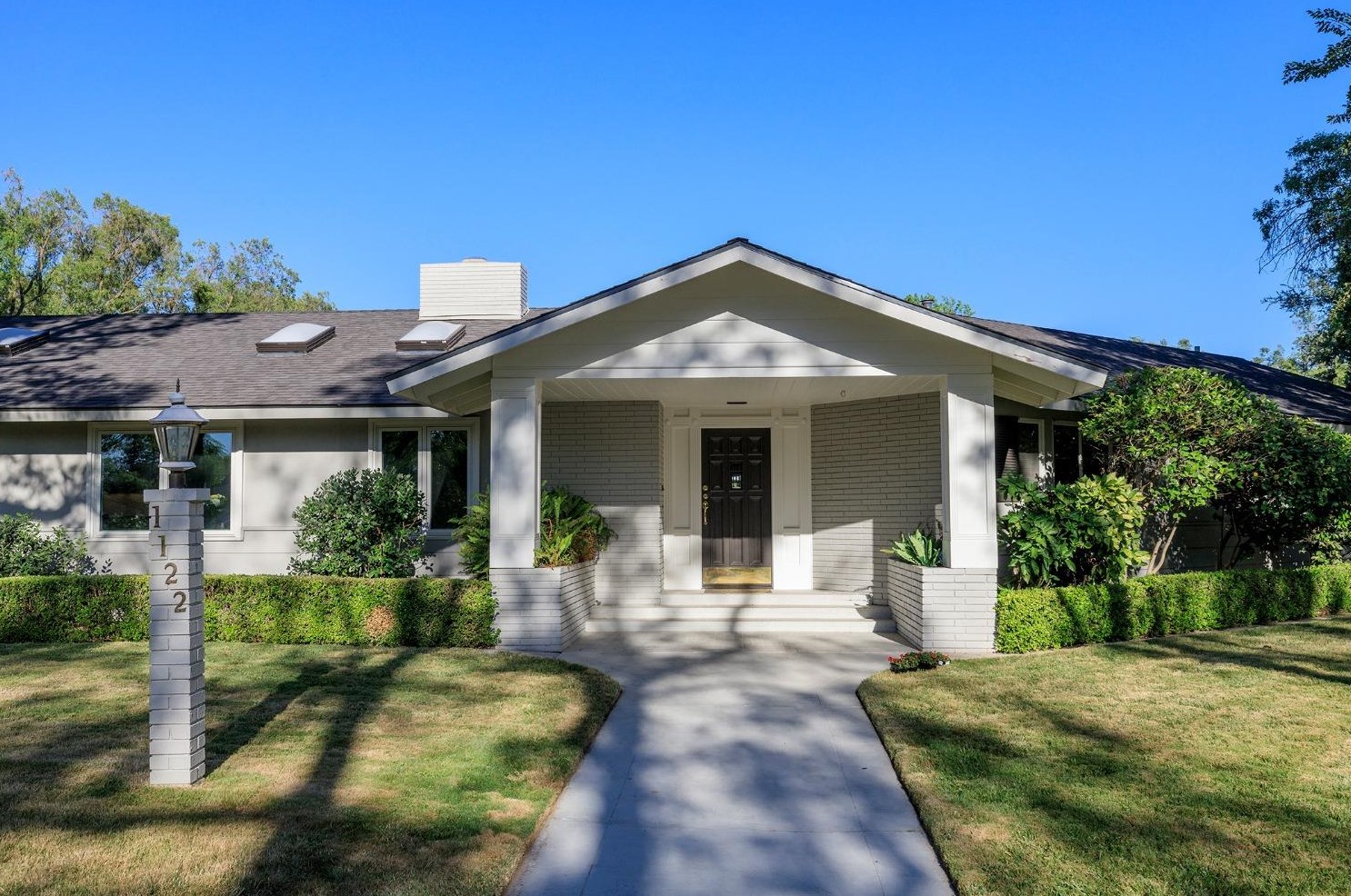 1122 Trinity Ave, Modesto, CA 95350-5820