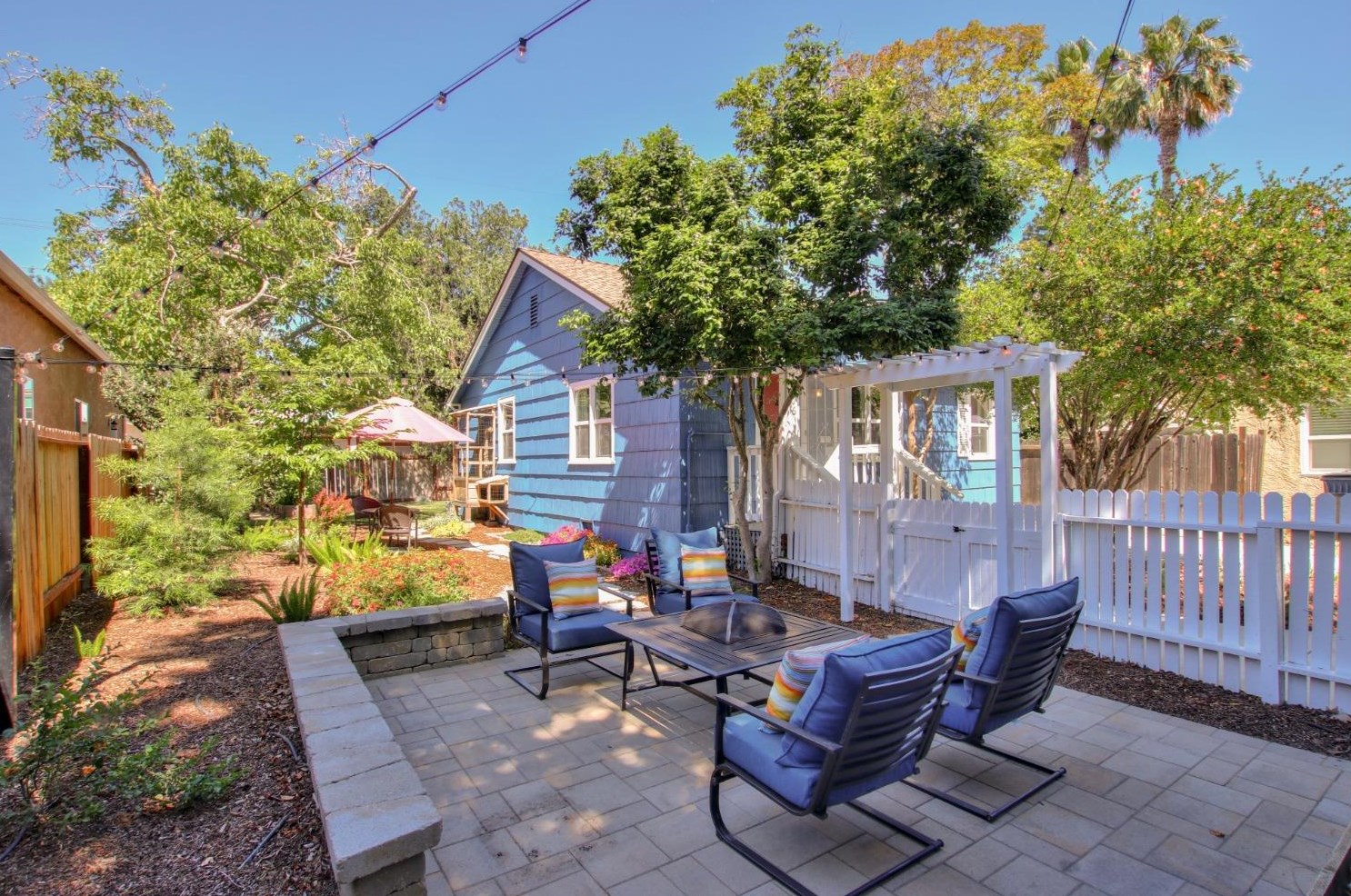 4316 55th St, Sacramento CA  95820-4149 exterior