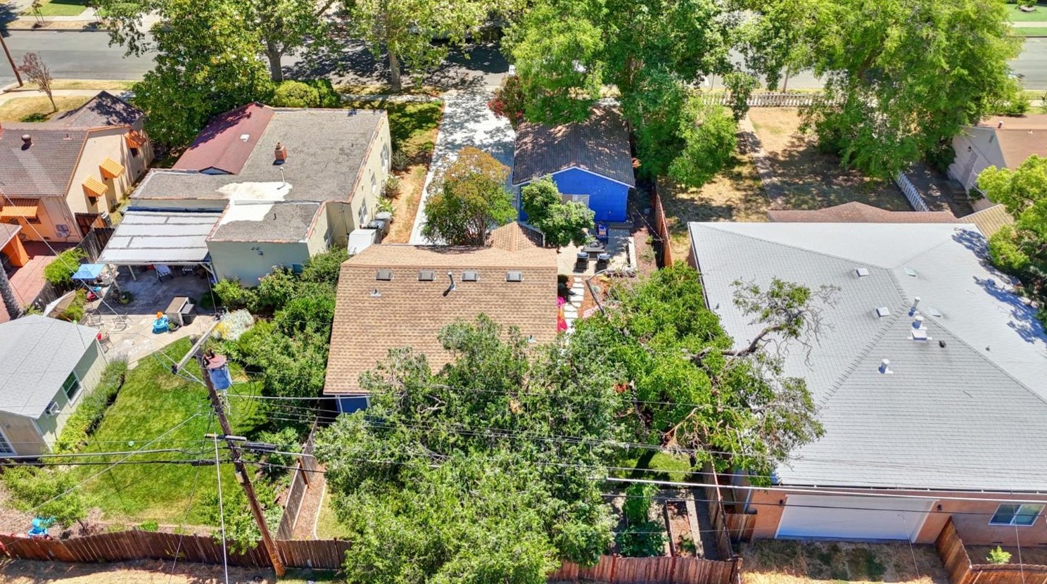 4316 55th St, Sacramento CA  95820-4149 exterior