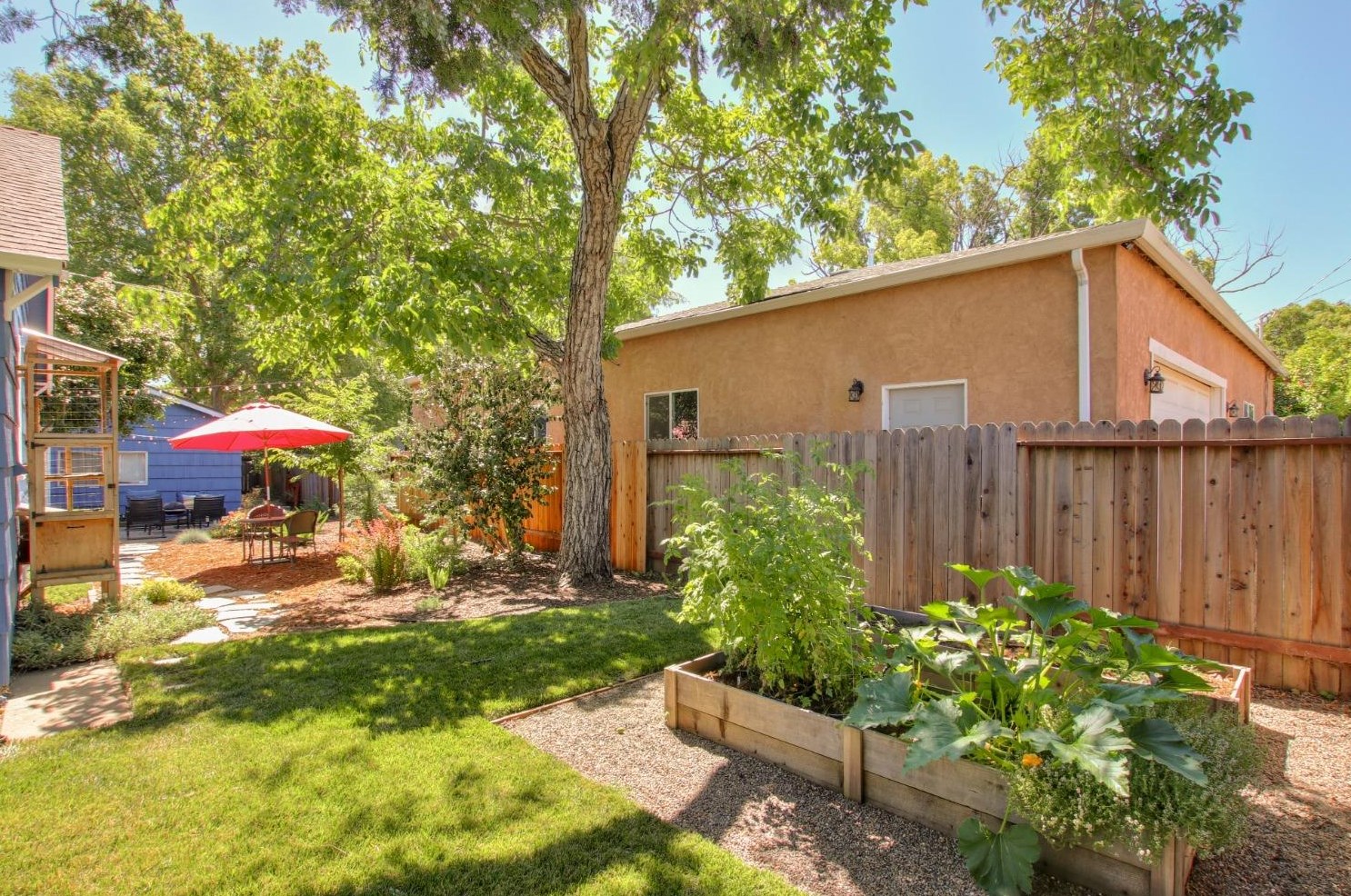 4316 55th St, Sacramento CA  95820-4149 exterior