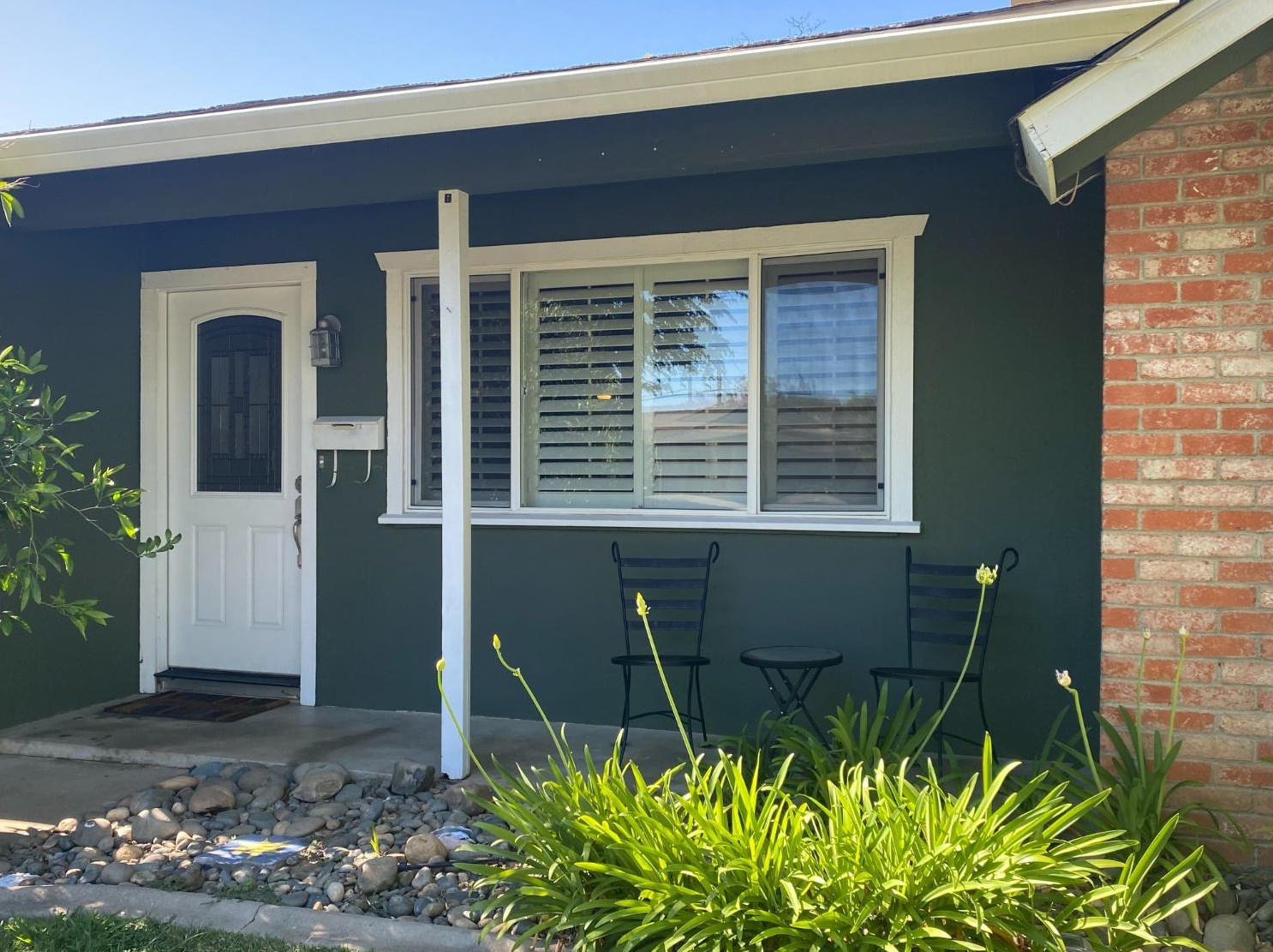 9051 Feather River Way, Sacramento, CA 95826-2421