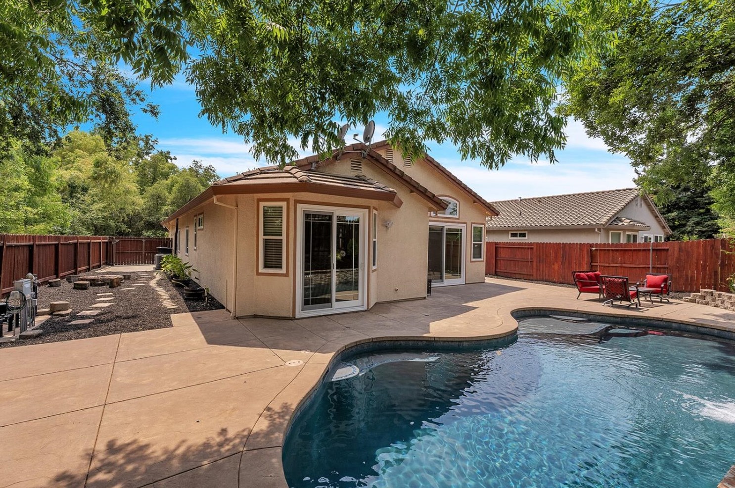 1412 Byrne Ct, Folsom, CA 95630