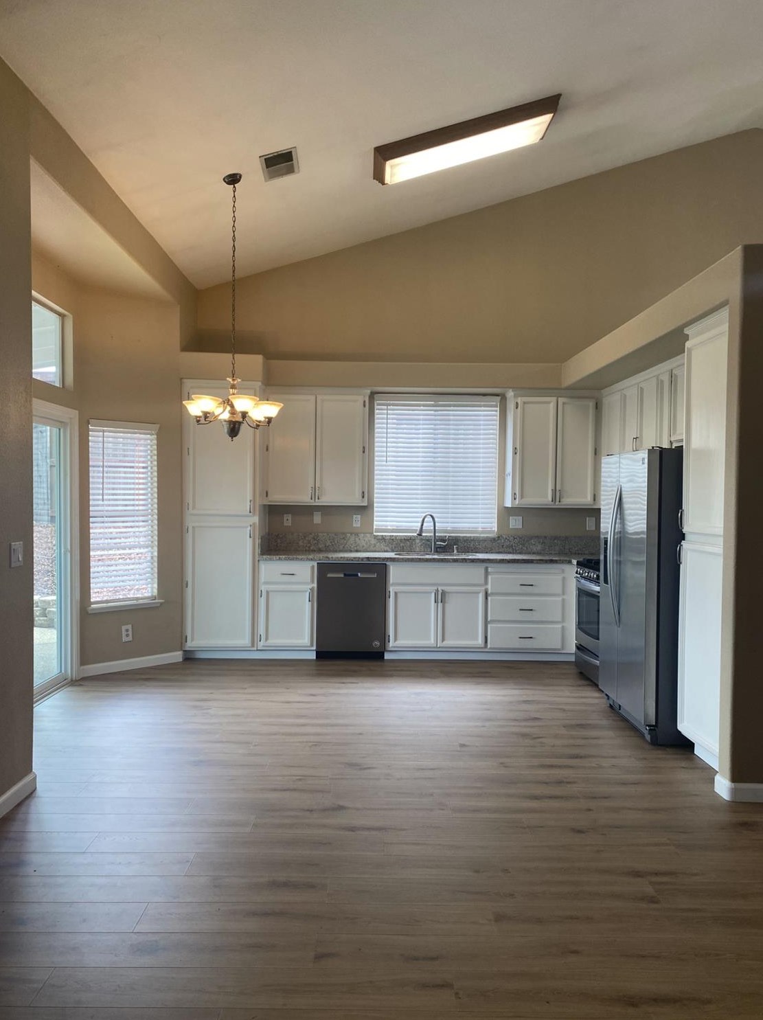 5638 Onyx Dr, Rocklin CA  95677-4742 exterior