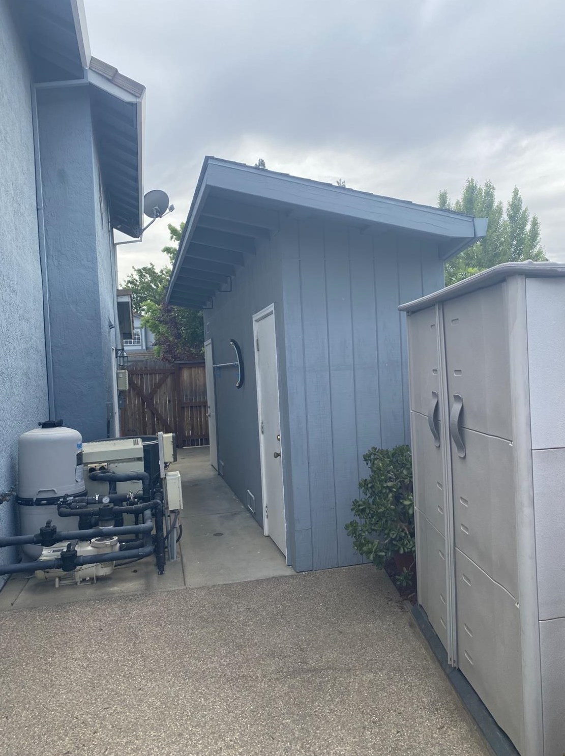 5638 Onyx Dr, Rocklin CA  95677-4742 exterior