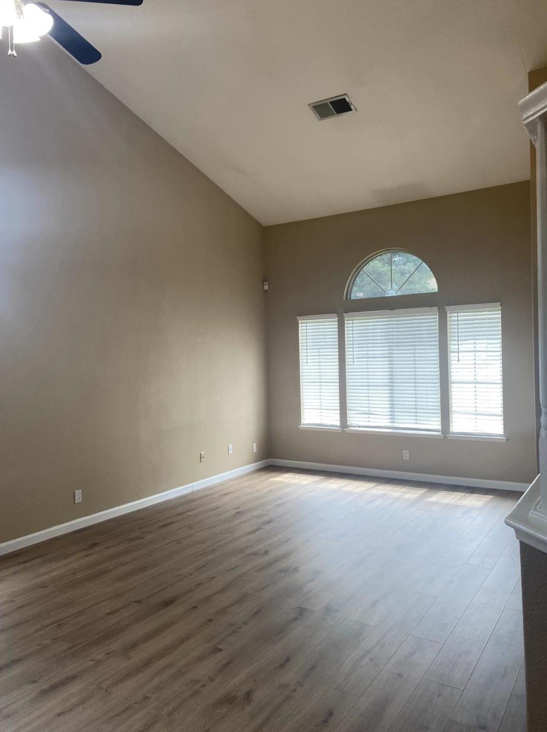 5638 Onyx Dr, Rocklin CA  95677-4742 exterior