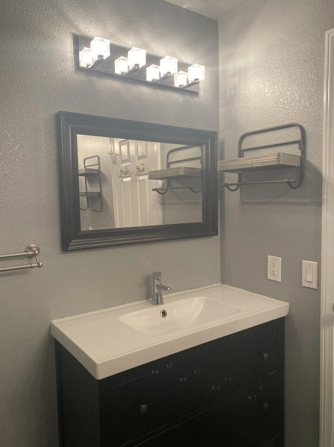 5638 Onyx Dr, Rocklin CA  95677-4742 exterior