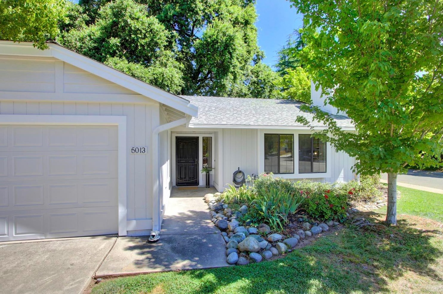 5013 Gazelle Ct, Carmichael, CA 95608-3576