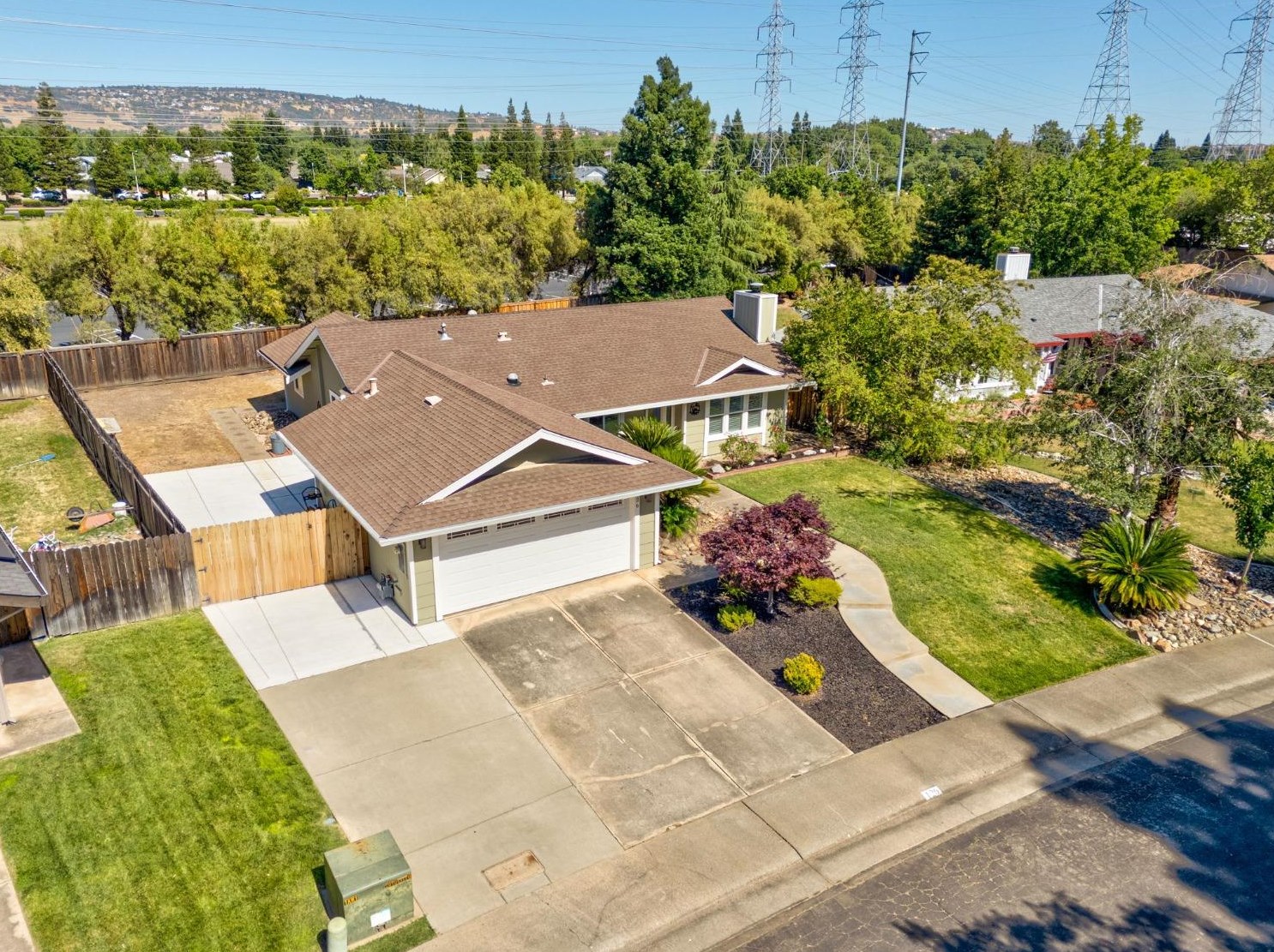126 Mesquite Ct, Folsom, CA 95630-4845