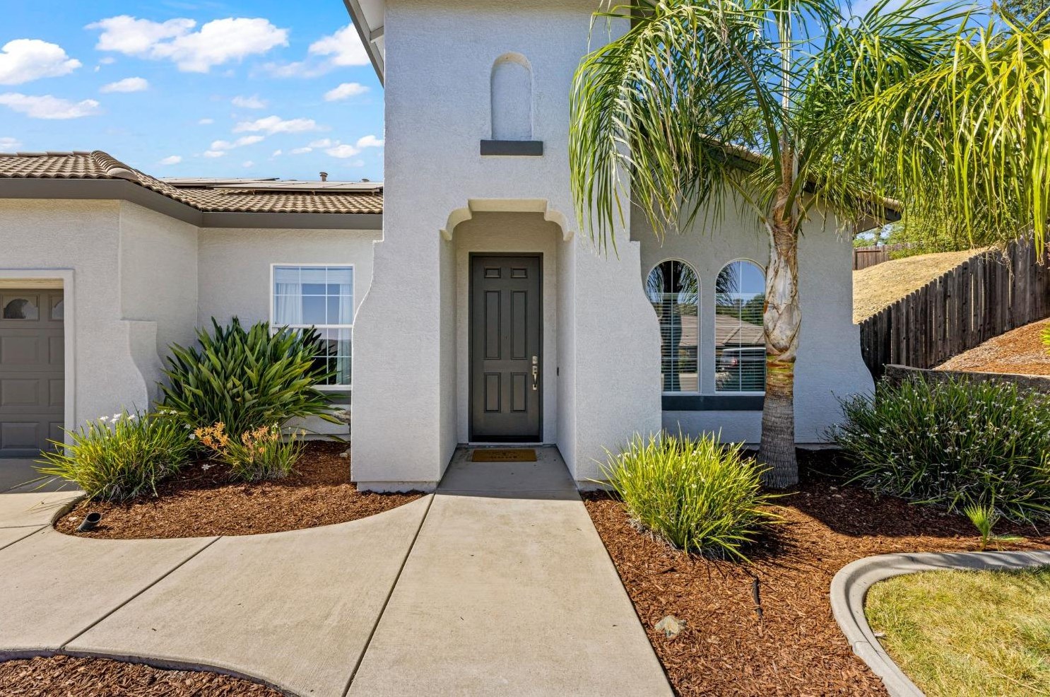 4312 Crazy Horse Rd, Shingle Springs, CA 95682-7319