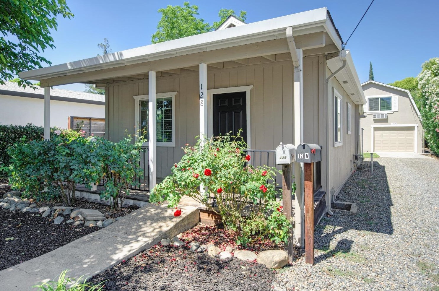 128 Birch St, Roseville CA  95678-2576 exterior