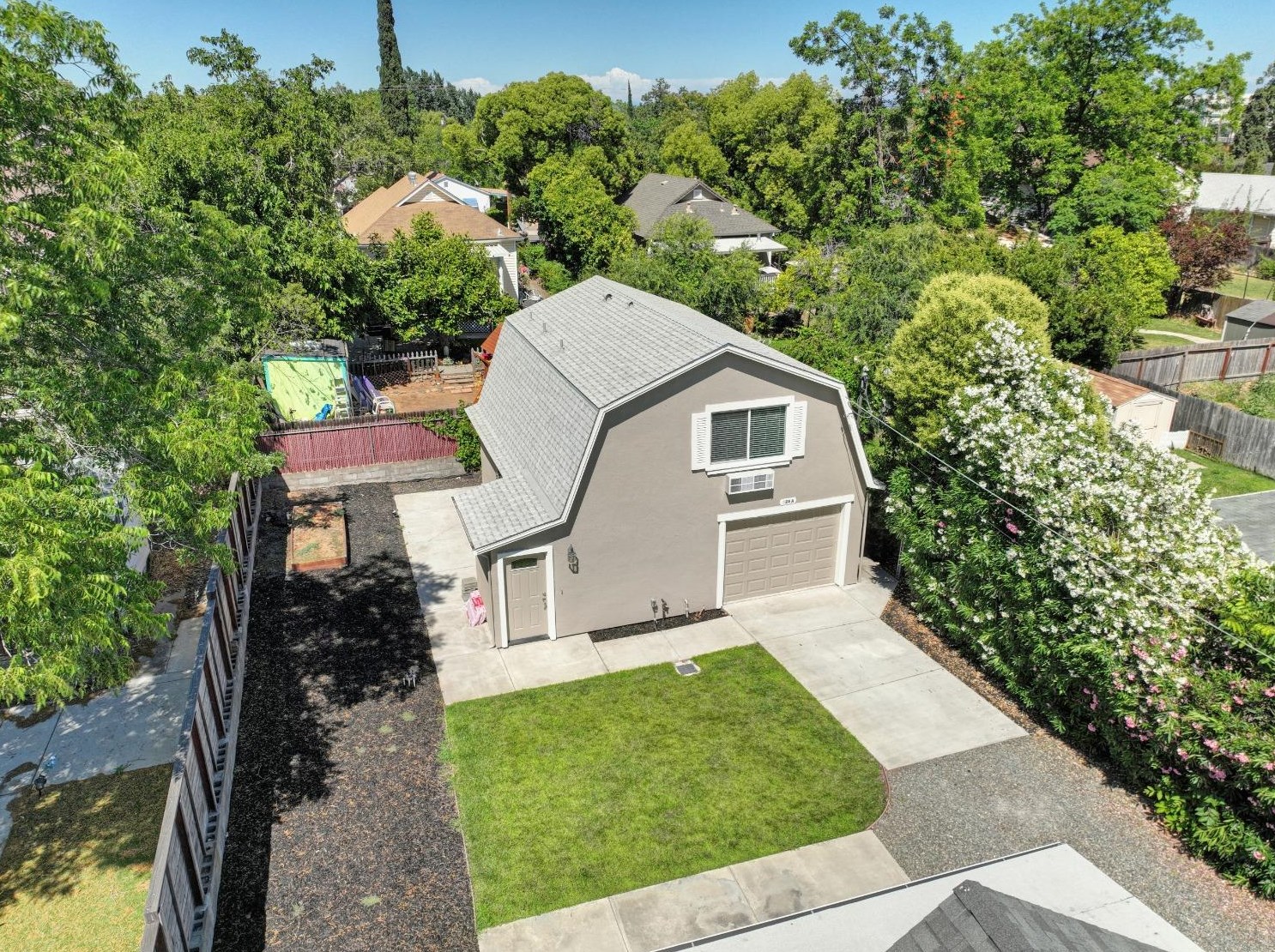 128 Birch St, Roseville CA  95678-2534 exterior