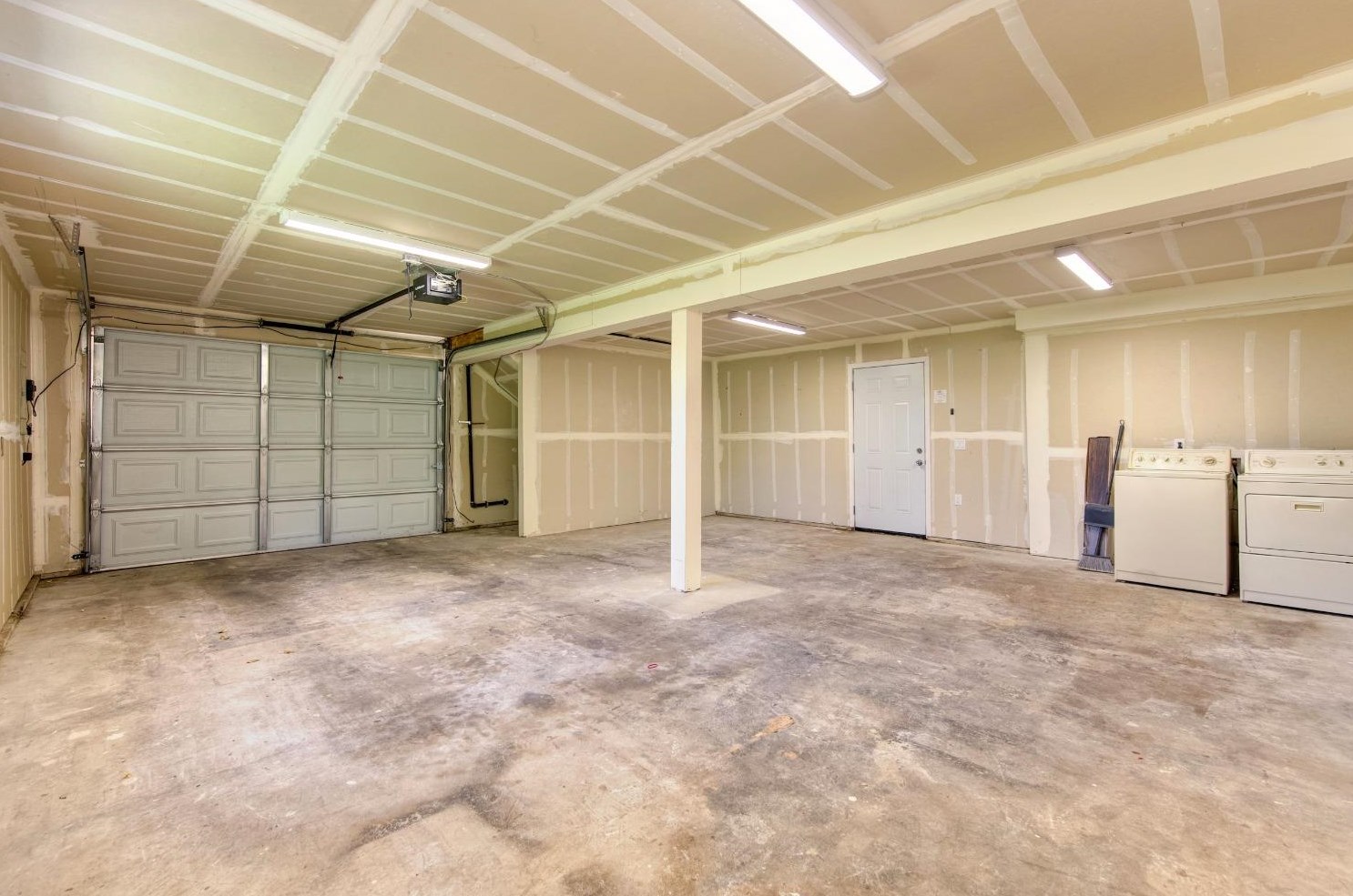 128 Birch St, Roseville CA  95678-2576 exterior